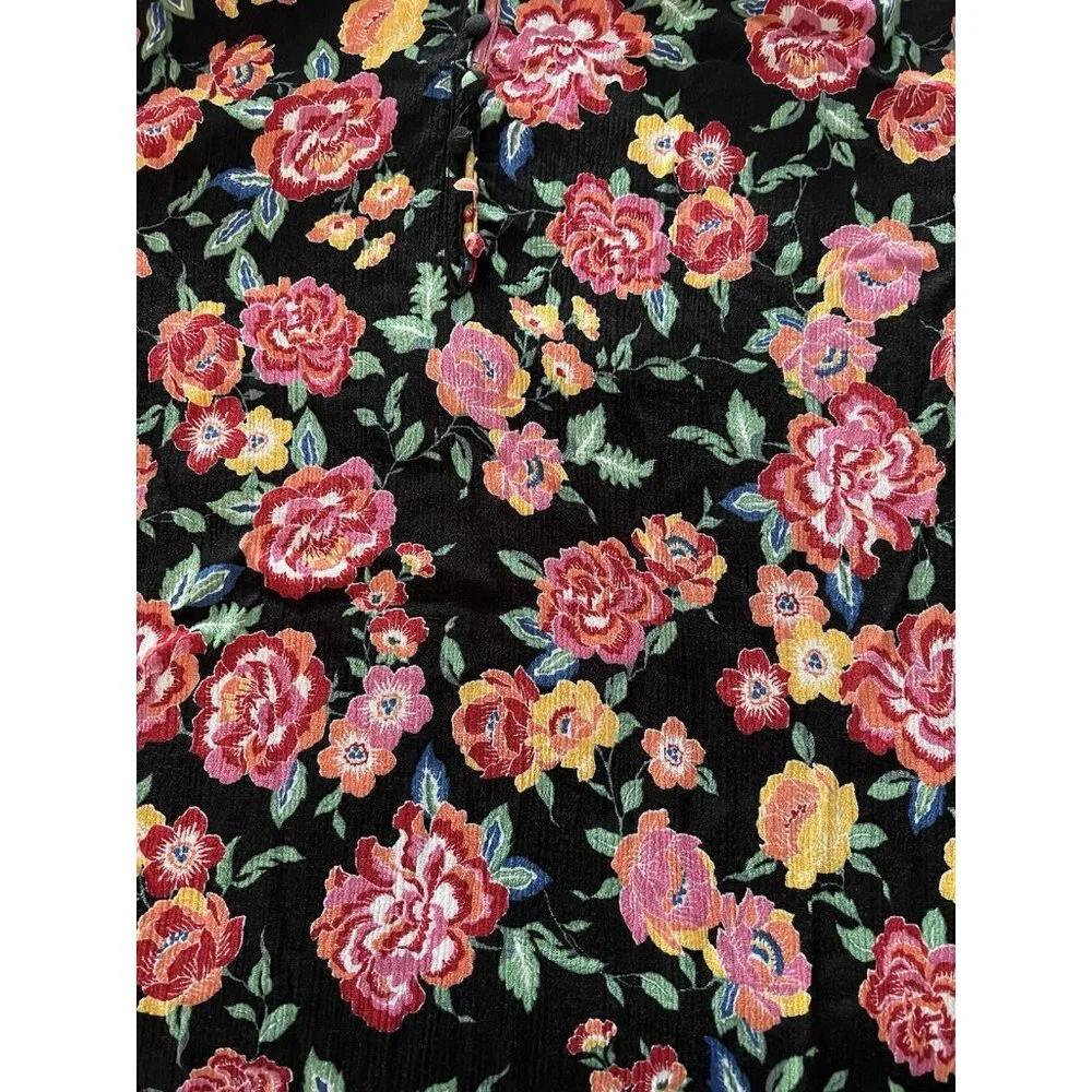 Indigo Rose Women Top Plus Size 2X Peasant Black Floral Blouse Black Red - Picture 9 of 9